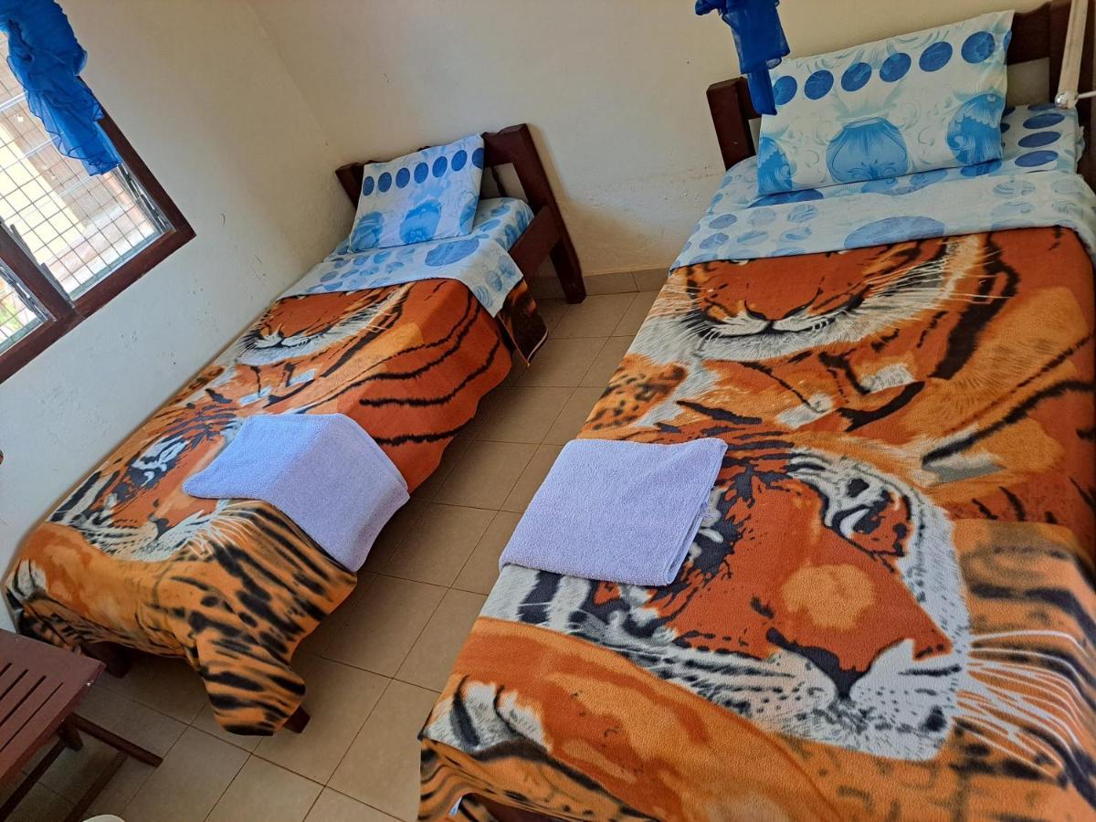 Kwale Golden Guest House Esterno foto